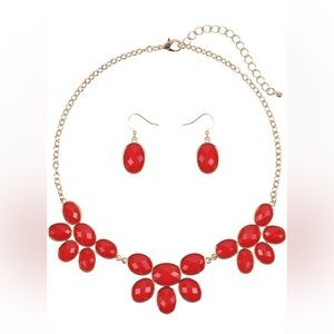 Adorable red fashion necklace